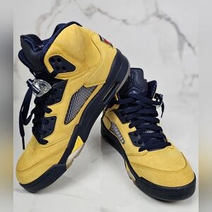 Air Jordan - Air Jordan V Air Jordan 5 Retro YELLOW SP 'Michigan' Size 8.5